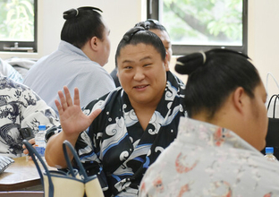 若隆景、復帰へ前進＝大相撲