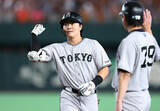 「喜ぶ岡田　プロ野球」の画像1