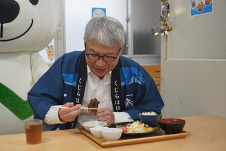 「わかやま海の幸ランチ」を知事がＰＲ
