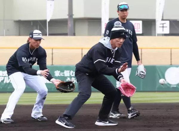 山本、充実の１日＝プロ野球・ロッテ