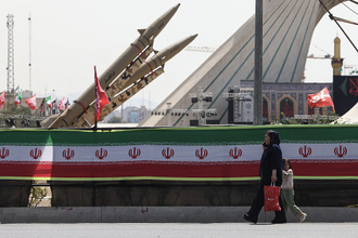 イランが「奇襲」ミサイル