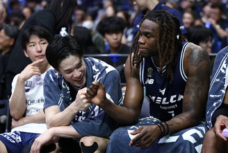 喜ぶ長崎　バスケットＢリーグ