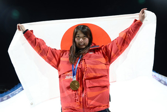 笑顔を見せる村瀬　五輪