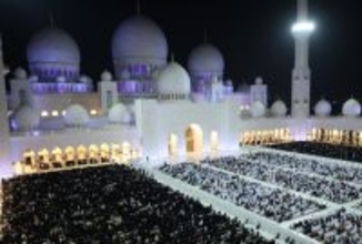 祈りをささげる夜