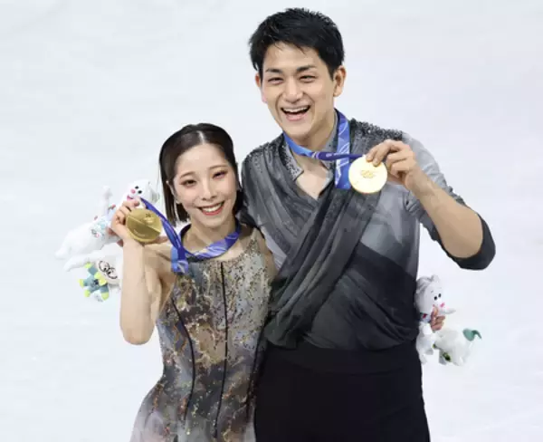 りくりゅうが引退会見＝ペア五輪金の三浦璃来さんと木原龍一さん―フィギュアスケート