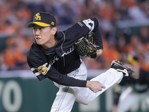 大津の投球　プロ野球