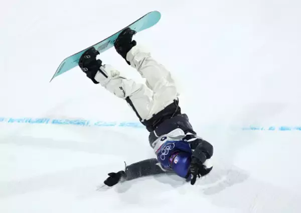 転倒する荻原　五輪