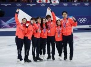 銀メダルの日本チーム　五輪