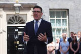 「英でバーナム新首相が就任」の画像1