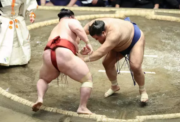 高安の押し倒し