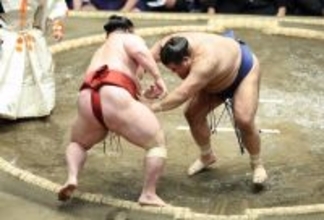 高安の押し倒し