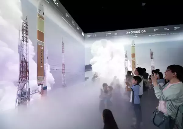 Ｈ３打ち上げ、霧で臨場感