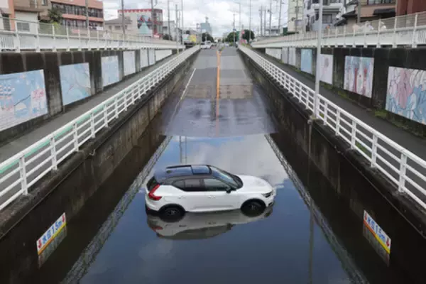 「ここまで浸水するとは」＝各地で冠水、帰宅困難者続出―大雨一夜明け、疲労濃く・千葉