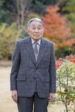 上皇さま、９２歳に＝体調安定、戦争とも向き合う
