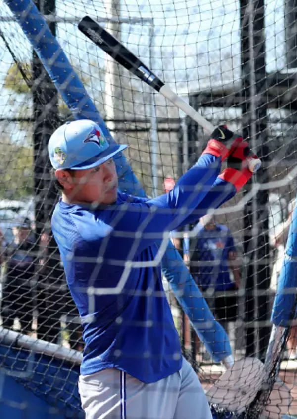 打席に立つ岡本　大リーグ