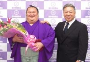 引退の千代丸「気が楽に」