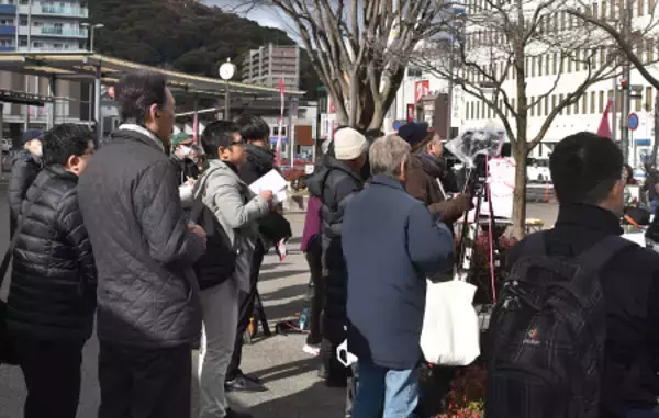 与野党党首、各地で舌戦