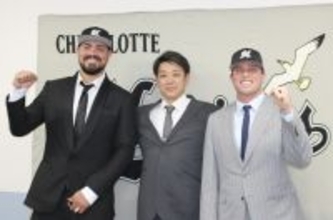 ロングら入団会見　プロ野球