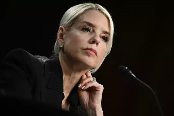 トランプ氏、司法長官を解任