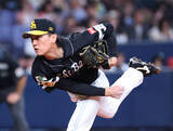 「ソフトバンク先発の大津　プロ野球」の画像1