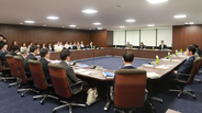 最低賃金上げ、大詰め議論＝労使に隔たり―厚労省審議会
