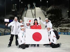 丸山、万感の銅メダル＝大けが乗り越え勲章―ジャンプ〔ミラノ・コルティナ五輪〕