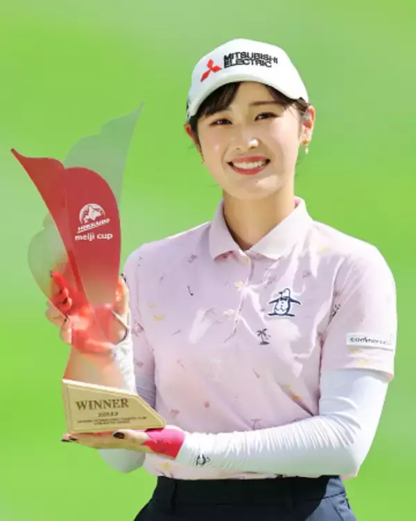 ２２歳吉沢がツアー初Ｖ　女子ゴルフ
