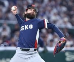 力投するサトリア　野球