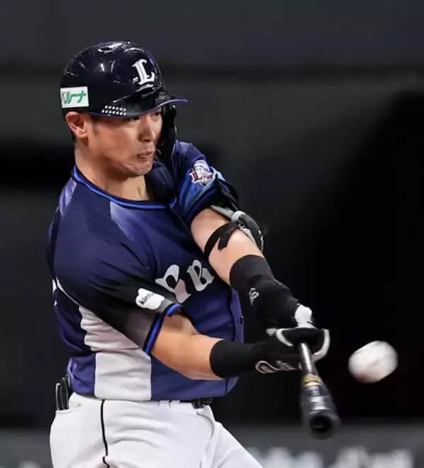 好調西武、ついに首位浮上＝代打策的中し逆転勝利―プロ野球