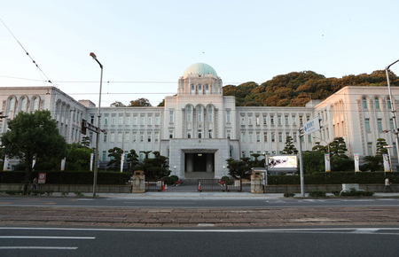 現新３人の争いに＝愛媛知事選