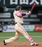「栗原の勝ち越し本塁打　プロ野球」の画像1