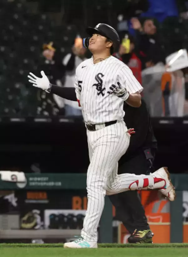 村上、メジャートップ１２号　大リーグ