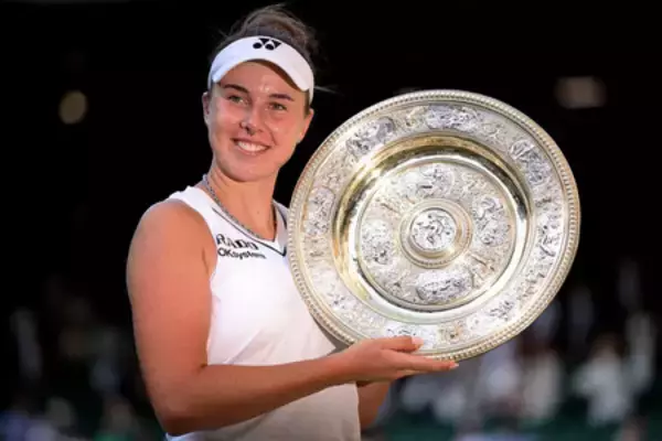 ノスコバが四大大会初優勝＝２１歳、チェコ勢対決制す―ウィンブルドンテニス