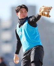 中西聖輝、充実の初日＝新人合同自主トレ開始―プロ野球・中日