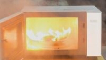 電子レンジ、その使い方大丈夫？＝事故絶たず、サツマイモ爆発炎上も