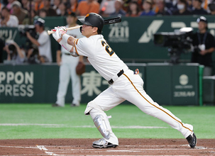 大城の先制打　プロ野球