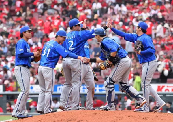 喜ぶＤｅＮＡナイン　プロ野球