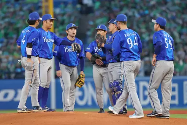 集まるＤｅＮＡナイン　プロ野球