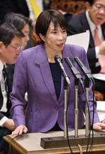 高市首相、最低賃金「来夏に目標」