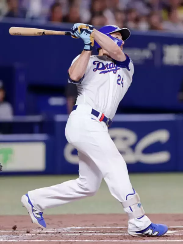 ボスラーの先制２ラン　プロ野球