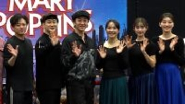 ミュージカル「メリー・ポピンズ」稽古風景が公開に　新キャストの朝夏まなと「感動を届けたい」