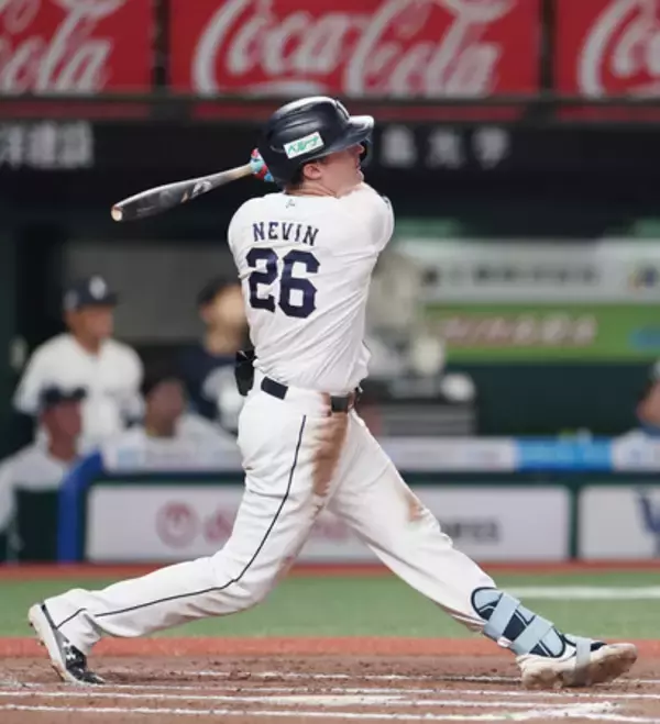西武、劣勢はね返す＝ネビン１３号でサヨナラ―プロ野球