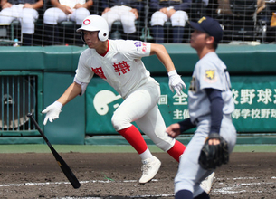 楠本の適時二塁打　高校野球