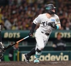 佐藤輝の適時打　プロ野球