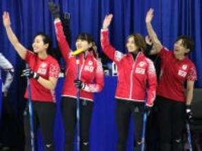 日本女子、白星スタート