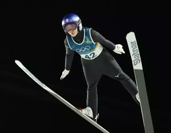 高梨沙羅は１６位