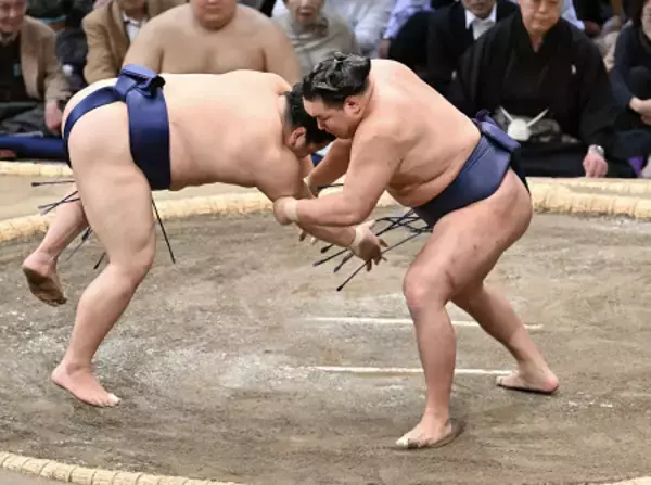 豊昇龍のはたき込み