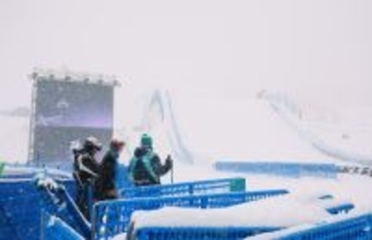 延期となったスノーパーク　五輪