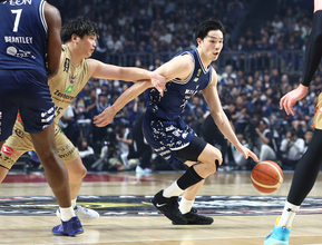 攻め込む馬場　バスケットＢリーグ