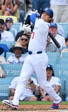 大谷の先制ソロ　大リーグ